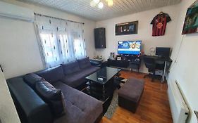 Iliovski Inn - Just Like Home